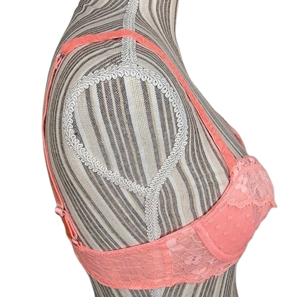 Victoria's Secret Dream Angels Push-Up Without Padding Underwire Bra - Picture 3 of 11